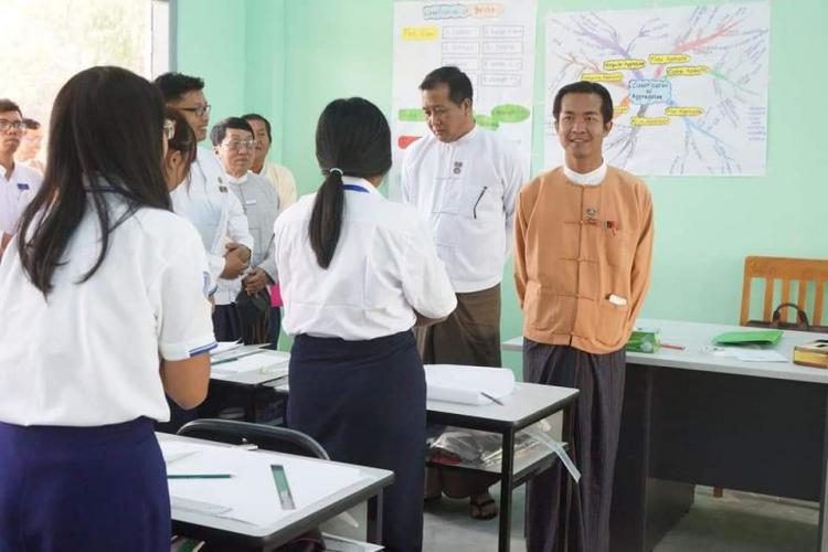 စာသင်ခန်းများအားဝင်ရောက်ကြည့်ရှုစစ်ဆေးခြင်း